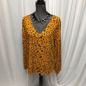 Vixbe Blouse Womens Sz Medium Mustard Black Animal Print Long Sleeve V-Neck Top